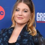 Jaicy Elliot Instagram - To 400 more 🍾🍾🍾 Thank you @greysabc and @shondaland for this incredible evening . . . Hair by @nickichestnut 🤍 Makeup by @starmakerbeauty 🤍