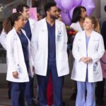 Jaicy Elliot Instagram - Whoooo’s watching?! #greysanatomy #shondaland