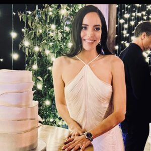 Jaime Murray Instagram - What a joyful celebration of @ale.rodriguezg & @painter.s engagement. Their love & adoration proving you can have your cake and eat it too. Many blessings 🎂 🌹✨❤️

Magical night. Also thank you @klaus_sanukphoto without whom I would not have one single photo of myself ever! Also if your looking to hire, my back up dancer @jorgeperezjr always brings his dancing shoes 💃🏻✨💋