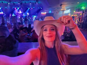 Jaime Ray Newman Instagram - Cowgirl Jaime Ray, comin’ soon… #TheHuntingWives @starz 🤠🖤