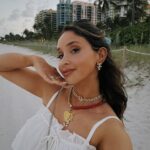 Jami Alix Instagram - florida!!!!! and a reminder that a spray tan, palm trees and being an idiot with your bestie really does cure summertime sadness 💔🌴 saved the best for last