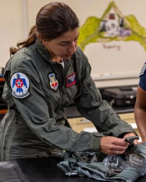 Jamie Gray Hyder Instagram - Still processing yesterday’s once-in-lifetime #F16 flight w/ the @afthunderbirds 🤯 So incredibly grateful for my time on the ground & in the air with one of the most impressive segments of our U.S. Armed Forces. Made it through the entire Thunderbird program, pulled 9Gs & even got to fly us through a roll and loop!
•
HUGE thank you to my pilot @thunderbird.8, to #PAO @kaity44 & to the rest of the #Thunderbirds team for the opportunity. I’ll never forget it!!! Beyond #bucketlist. #USAF