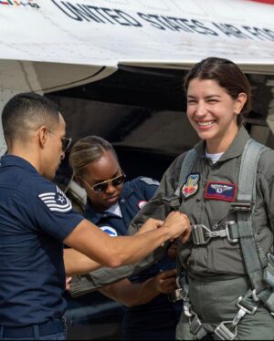 Jamie Gray Hyder Instagram - Still processing yesterday’s once-in-lifetime #F16 flight w/ the @afthunderbirds 🤯 So incredibly grateful for my time on the ground & in the air with one of the most impressive segments of our U.S. Armed Forces. Made it through the entire Thunderbird program, pulled 9Gs & even got to fly us through a roll and loop!
•
HUGE thank you to my pilot @thunderbird.8, to #PAO @kaity44 & to the rest of the #Thunderbirds team for the opportunity. I’ll never forget it!!! Beyond #bucketlist. #USAF