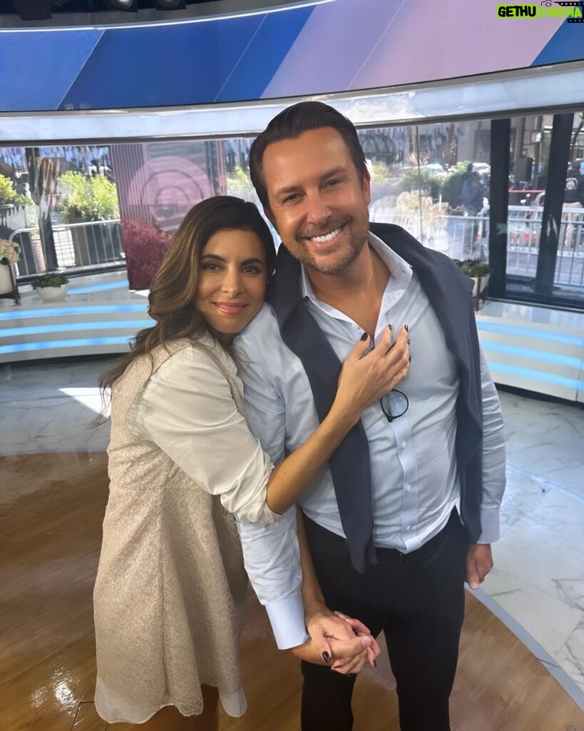 Jamie-Lynn Sigler Instagram - Packed it all in in a literal NY minute❤️