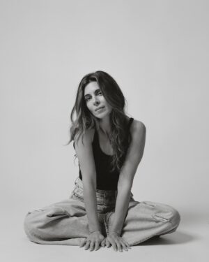 Jamie-Lynn Sigler Instagram - Portraits of a woman who steals all the kids Easter candy 🐰