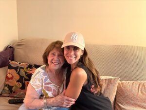 Jamie-Lynn Sigler Instagram - My Abuela. My Mima. Mi vieja. She’s 102 years old and she’s our everything. #pacienciayfe