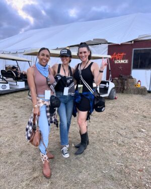 Jamie-Lynn Sigler Instagram - So grateful I was surrounded by some of my favorite people this difficult weekend, as we celebrated all the hard work that my guy and his wonderful partners put into on the first annual @cattlecountryfest  It was incredible and I’m so proud of you guys. Lots of winks from heaven this weekend ❤️