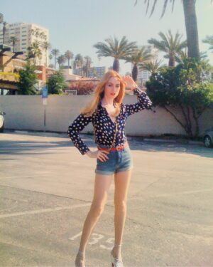 Jamie Clayton Instagram - #tbt Santa Monica parking lot posing between takes for @thelovemagazine ⚡️🎥✨