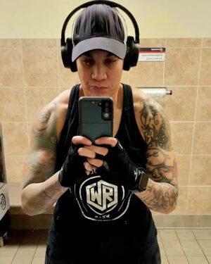 Jamine Benitez Instagram - GRINDING.......
PROGRESS......
REBUILDING......
💪 💪 💪 

#OGBADASS 
#fitover40
#strongfitwomen