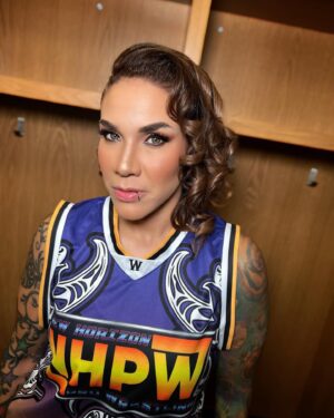 Jamine Benitez Instagram - The Boriqua Baddie @realmmartinez 🇵🇷
Makeup by me 🌙
Hair: @dear.salem