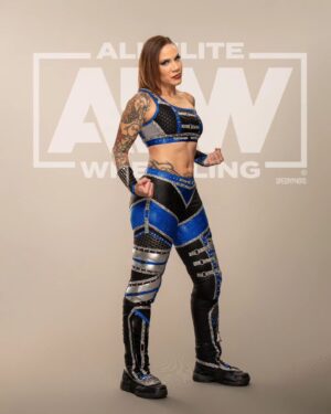 Jamine Benitez Instagram - Mean mugging for LIFE!

#NewProfilePic
#OGBADASS

📸: @speedy.photo 
Gear: @laluchalady 
Music collab: @johnkiernanmusic 
@ijasminedenise