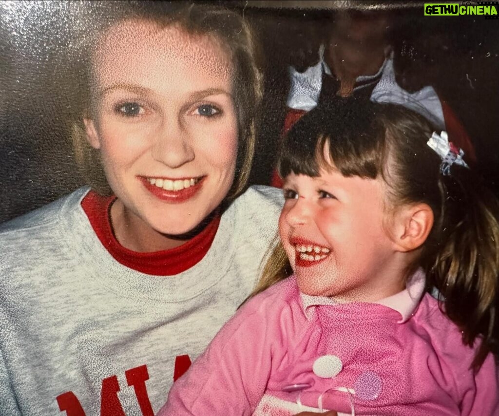 Jane Lynch Instagram - It’s this giggly little girl’s birthday today. I’m her proud Auntie. @meg_doyle