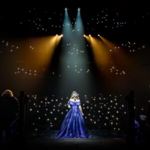 Jane McDonald Instagram - On stage in my home county - can anyone guess the theatre? I love performing in Yorkshire, mainly because its great to be able to pop home for a decent cuppa!