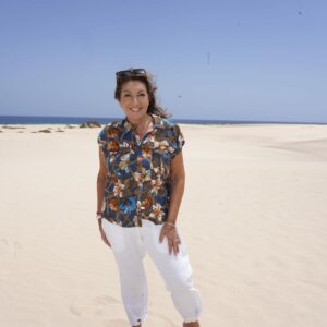 Jane McDonald Instagram - Join me for episode 3 of ‘The Canary Islands with Jane McDonald’ as I explore Fuerteventura. I’ll be meeting locals Amelia and Sarah, who’ll be showing me round the island and then enjoying a boat trip to the small island of Lobos. I’ll also be visiting an animal rescue ranch that specialises in horse meditation! Watch- Friday 19th January 9pm on Channel 5
#canaryislands