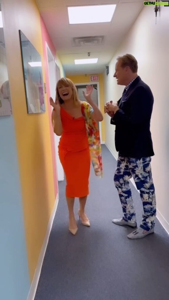 Jane Seymour Instagram - @dancingwiththestars, @carsonkressley and I are dance floor ready - give us a call! 😂 We had so much fun backstage at @sherrishowtv remembering some of our old dance moves. 💃 🕺How’d we do @kymherjavec5678? #DWTS