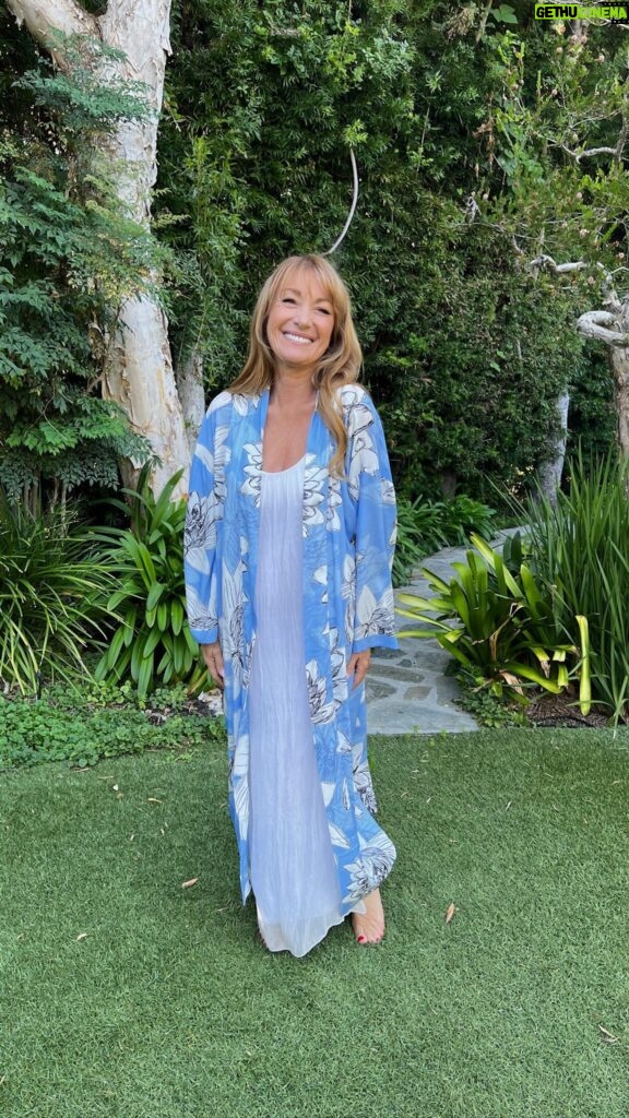 Jane Seymour Instagram - It’s true, the JS Designs robes are officially here! 🤩 They’re incredibly soft, beautiful, and comfortable. Check out all three styles at JaneSeymour.com/robes - and to celebrate the launch enjoy 20% off using the code “20OFF” at checkout! It makes the perfect #MothersDay gift… 😉