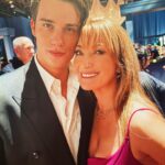 Jane Seymour Instagram - Feeling a little… High Strung! 🩰😉 Reunited at last. It was so nice to see @nicholasgalitzine! I can’t wait to watch his new film with @annehathaway. 🤩