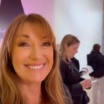 Jane Seymour Instagram - In full #Swiftie mode today as Sally and I check out the @taylorswift costume exhibit at the @madmuseum! 🎤✨ What’s your favourite Taylor Swift song?