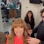 Jane Seymour Instagram - Sisters take New York City! 🥰 Thought you might enjoy coming along for the ride as we promote #IrishWish! 🍀 The full interview with The @todayshow is up on my Instagram Stories as is the full movie trailer. Don’t miss it March 15th on @netflix!⁣ ⁣ 👚: @chiarabonilapetiterobe ✂️: @tousledbyjae 💄: @marina_gravani