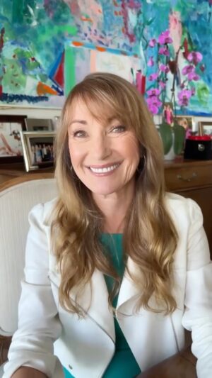 Jane Seymour Instagram - Ready to get your sleuthing on and solve the case? Join me @grandhotelmichigan for an unforgettable #HarryWild experience!⁣
⁣
This gorgeous historic hotel in the quaint island town in Michigan is one of my favourite places in the world. We’re planning a 3 day mystery-lovers dream event, so catch up on seasons 1&2 of Harry Wild on @acorn_tv to prepare! 🕵️ ⁣
⁣
All the details are in my bio, but at this all inclusive resort, you’ll receive daily breakfast & dinner, and exclusive screenings. Looking forward to meeting and spending time with you, see you there!⁣