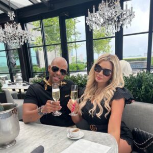 Janelle Pierzina Instagram - My bestie is in my city! Let’s go 🥂 🍾🥂 #brunchingqueens