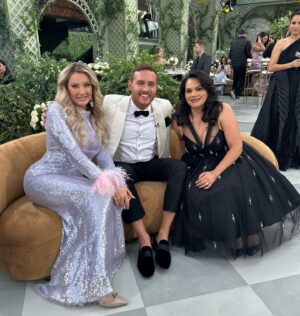 Janelle Pierzina Instagram - You know I love playing games! 🥰Playing Pictionary at the E! Brunch at the Oscars was no different. So much fun!