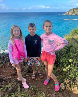 Janelle Pierzina Instagram - Nothing but love for Love City 🫶🏻 if you ever need a place to stay in St John. Check out my Airbnb Periwinkle Cottage @periwinklecottagecoralbay