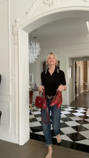 Janet Gunn Instagram - At Home with @reformation 
Ok... now I’m into RED, ♥️ thanks to these sweet kitten heels from Reformation
My classic red bag is from @reyna.icaza and Reyna... please! come back!
Lipstick @valerie_cosmetics Manhattan
Hoops @ylang23 
Belt @gucci 
Foundation @typologyparis 
Jeans @r13 from @periaofficial 
Top theory 
Items linked in my stories
Artwork @swickstrand #ladolcevita 
Have a great week! #homedecor #redkittenheels #redlips💋 #r13 #interiordesign