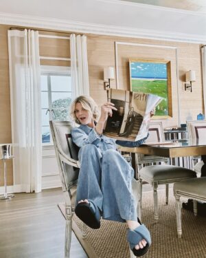 Janet Gunn Instagram - Denim on denim head to toe. Super cozy denim sandals from @roamwears 💙
Love It!! 
Does anyone else read the How To Spend It from @financialtimes ⭐️
It never disappoints for inspiration in fashion, travel, home and health. 
#denimondenim #roamwears #fashioninspo #fashioniver50 

Follow my shop ⭐️ @janetgunngratefulgardenia on the @shop.LTK app to shop this post and get my exclusive app-only content!
Have a great weekend!
#liketkit #LTKover40 #LTKhome #LTKshoecrush
@shop.ltk
https://liketk.it/4zSuR