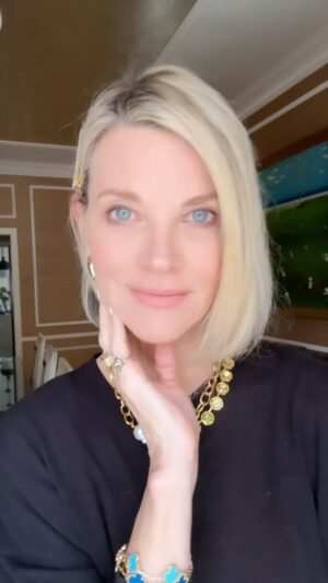 Janet Gunn Instagram - June Gloom is right on time in LA, and you’ll need about three layers from morning to evening as the marine layer rolls in, rolls out, and rolls back in again. 

If you’re traveling this way... bring your sweaters! It’s a bit chilly. 
I’m ready for Summer but it’s not here yet. 
thank you @wyselondon - leopard skirt
@aloyoga casual cashmere
@goldengoose hightops
@goldhawk_ orange cami
@muntheofficial black loose-fitting shirt
and from my friend’s boutique in Newport Beach @bohemianewportbeach my black vest and fun bag!
Lips muzigak (coolest packaging ever(
@nudeenvie 2nd layer
@chanluu necklace

@electricpicks gold bangle Use Code JANETG20 ✨
@swarovski ring
@ivarfinejewelry ring 
@mykitsch for hairpin 
#fridaymood #fashionover50 #junegloom #styleblogger #marilynmonroe 

Marilyn Monroe’s last photoshoot
