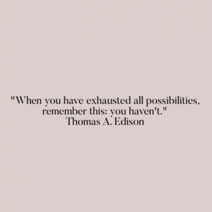 Janet Gunn Instagram - “When you have exhausted all possibilities, remember this: you haven’t.” – 
Thomas A. Edison
Make it a great week ☀️