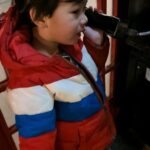 Janet Hsieh Instagram - Guess who Dylan's talking to... 猜猜Dylan在跟誰說話。 #londonphonebooth