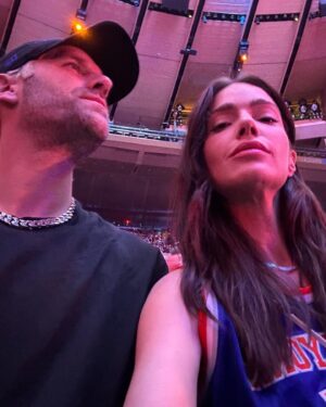Janet Montgomery Instagram - New Yorkers