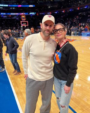Janet Montgomery Instagram - Thinking about coming back as a sports journalist in my next life @thegarden