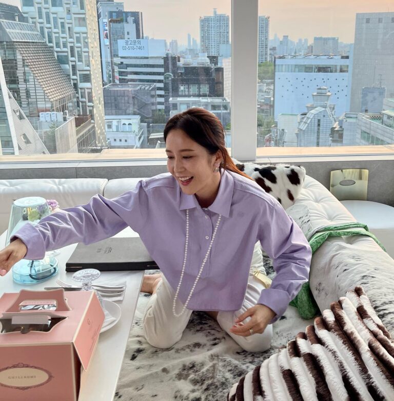 Jang Ga-hyun Top 100 Instagram Photos and Posts