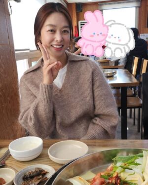Jang Shin-young Instagram - 그동안 맛나게먹고다녔들 음식들🤣👍👏너무맛나잖아~~😜❣️🙊