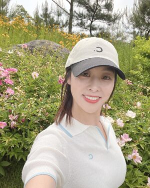 Jang Shin-young Instagram - 🏌️‍♂️즐거웠던 하루🤗