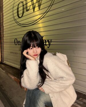 Jang Yeo-bin Instagram - 🐰ྀི 요즘 리본 이모티콘이 유행이라며 ¿