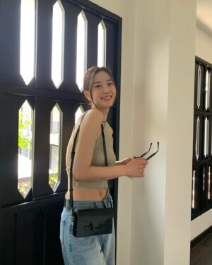 Jang Hui-ryeong Instagram - ☀️