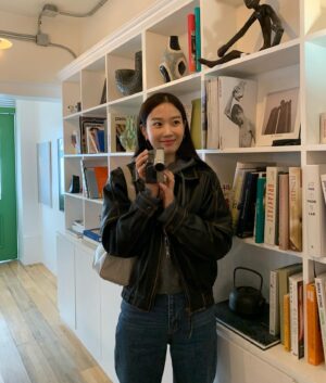 Jang Hui-ryeong Instagram - 🖤🖤🖤🖤