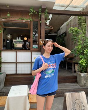 Jang Hui-ryeong Instagram - 좋다🩷