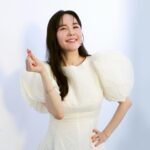 Jang Young-ran Instagram - 사랑하는 인친님들 내새끼님들❤️ 행복한 하루 보내고 계신가요? #영라뉴 화요일 라이브 방송😍 뜨거운 사랑 너무 너무 감사해요💓🙏 하루하루 바쁘게 보내다 보니 어느덧 목요일이 되었네요~❤️ 그 날 사랑 넘치는 댓글을 읽다 그만.. 이번에도😅 예정보다 더 많은 사은품을 드리게 되었지만 그게 라이브의 묘미 아니겠어요?😘 런칭 특가만큼이나 통크게 지른 ‘블랙 컷 아라비카’ 라이브 특가가 오늘까지에유😝☺️ 저번에 고지도 안하고 마감해서 많이들 서운해 하셔서요 💕이렇게 급하게 피드올려요😊 #영라뉴필요하신분들 서둘러주세요😁😝💖@youngranu_official 라이브때 구매하신 분들이 남겨주신 댓글이 정말 너무 감동이었어요🥹🥹 ”헤이즐넛 향 너무 좋다 먹어본 것 중에 제일 맛있다” “여행 때 매일 마셨더니 유지됐다👍“ ”언니 믿고 먹고 있는데 정말 먹어본 것 중 최고다“ 저도 진짜 요즘 매일 매일 마시고 있거든요 이 맛 잡으려고 저와 영라뉴 직원들이 노력한 걸 알아주시는 것 같아서 너무 행복합니다.🙏💖 다이어터들이 계속 찾고 싶은 맛집이 될 수 있도록 계속해서 노력하는 영라뉴 될게요👍💪🏻 늘 믿어주시고 응원해 주셔서 너무 감사해요😭❤️ 문의는 @youngranu_official_ 에서 순차적으로 답변드릴게요🥰 오늘도 행복 가득 하세요💓💓💕🙏 #장영란그램💕 #영라뉴화이팅💪🏻💪🏻💪🏻💕💕 #A급장영란그램🍀