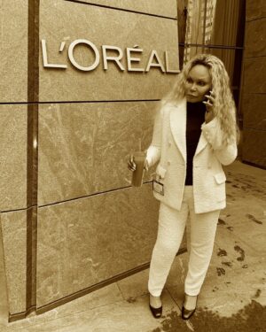 Janice Bryant Howroyd Instagram - It's easy to choose short-cut paths in our digital age; however, you risk not achieving your highest potential. If you're going to do something worthwhile, challenge yourself to do it right the first time.