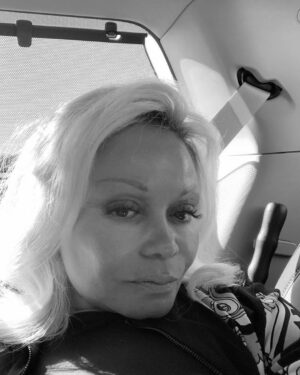 Janice Bryant Howroyd Instagram - When life blesses you with abundance, pay it forward - create a ripple effect of kindness, love, and positivity.