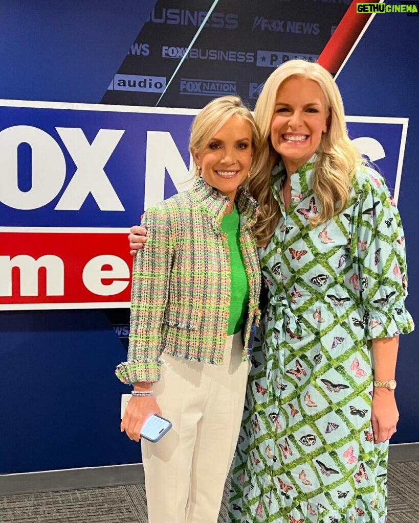 Janice Dean Instagram - I share a birthday with this amazing lady @DanaPerino! #birthdaytwin (shout out to @BillHemmer who took this picture) HBD Dana! 🩷