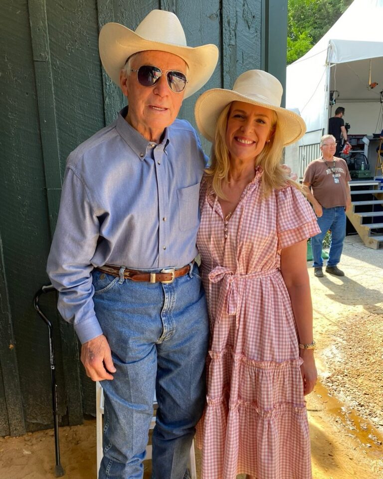 Janice Dean Instagram - Congratulations to D. Wayne Lucas winning the @preaknessstakes with #SeizetheGrey today. He’s a such a gentleman. I adore him.