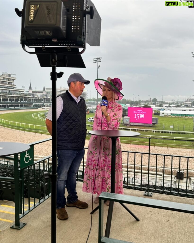 Janice Dean Instagram - A few more “behind the scenes pictures of this year’s 150th @kentuckyderby 🤣