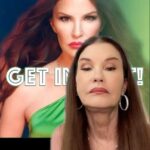Janice Dickinson Instagram - Daily reminder that I’m not signed by umg 😏 #umg #independentartist #getintoit #explore