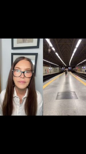 Janice Dickinson Instagram - I love saying the s word 🥰 (it’s giving 10) #modelreview #runwaywalk #explore