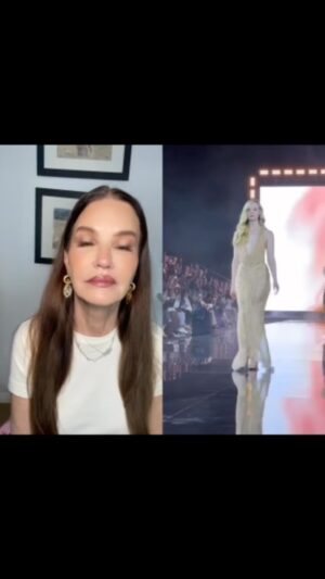 Janice Dickinson Instagram - Was I saying ten or two at the end? The world may never know 🤷🏻‍♀️ #ellefanning #helenmirren #runwaymodel
